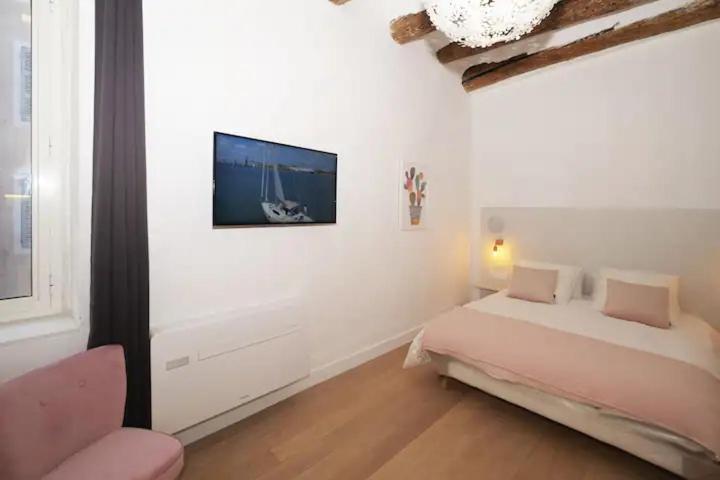 Design Suite Vieux Port Appartement Tout Equipe Climatise Марсель Экстерьер фото